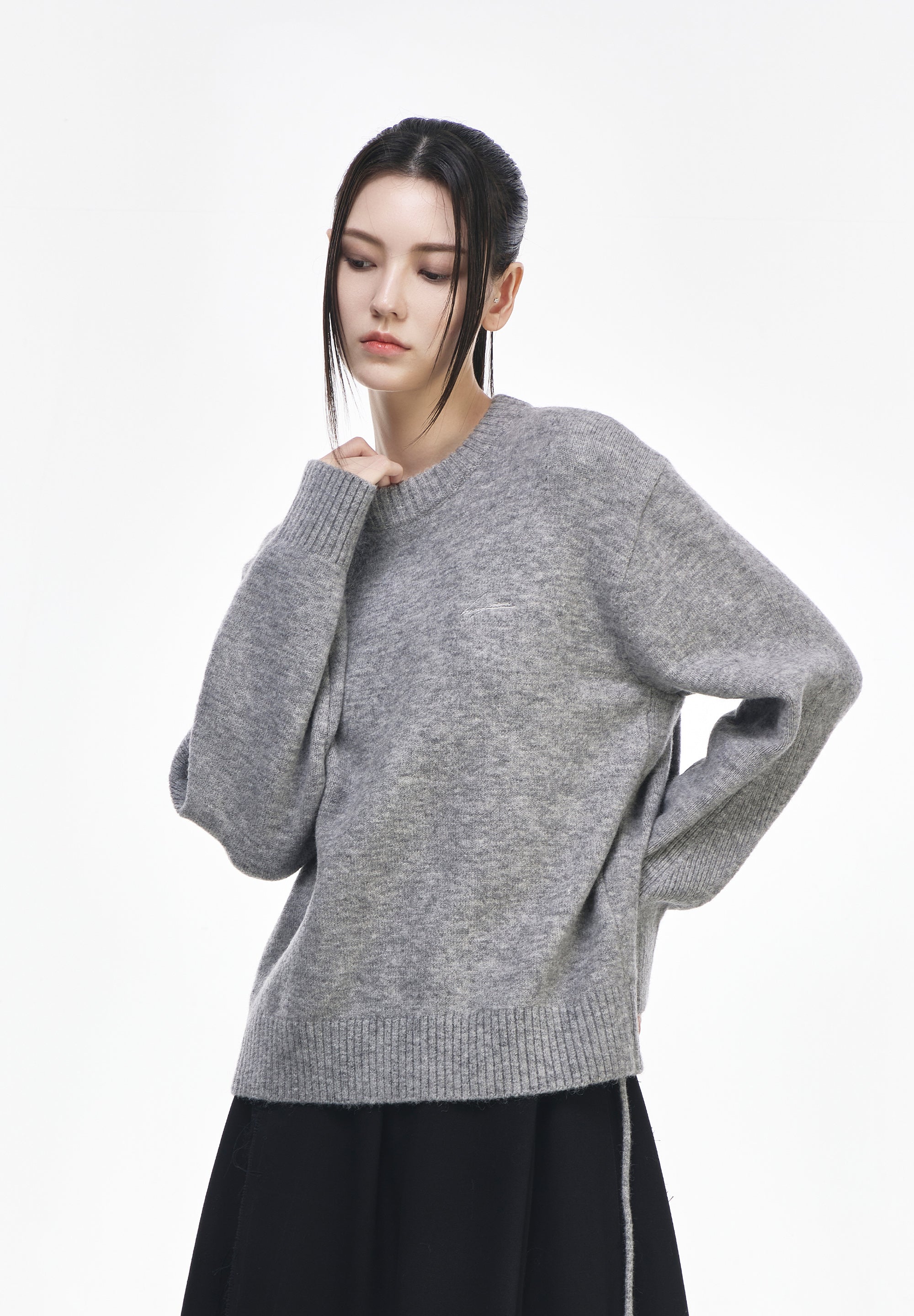 BENEDICTION ROUND NECK KNIT