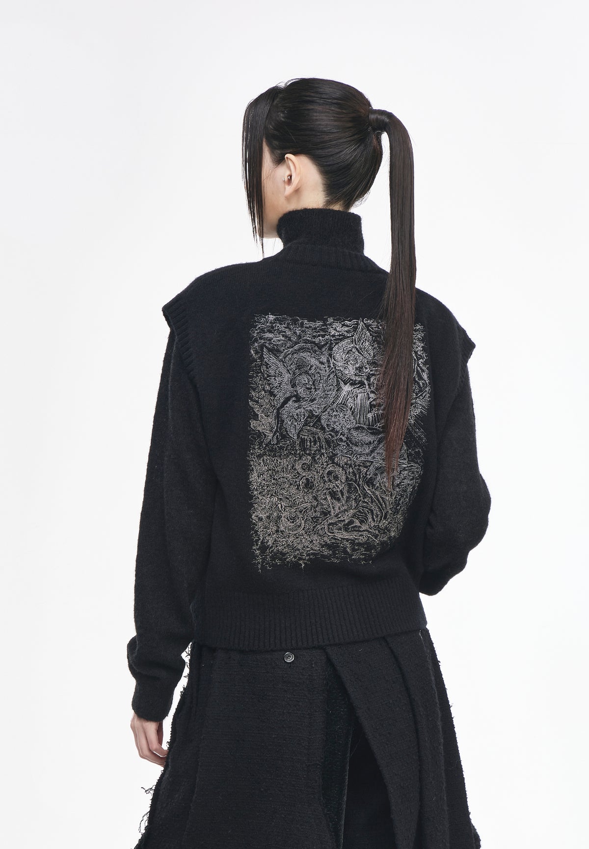 BENEDICTION ROUND NECK KNIT VEST