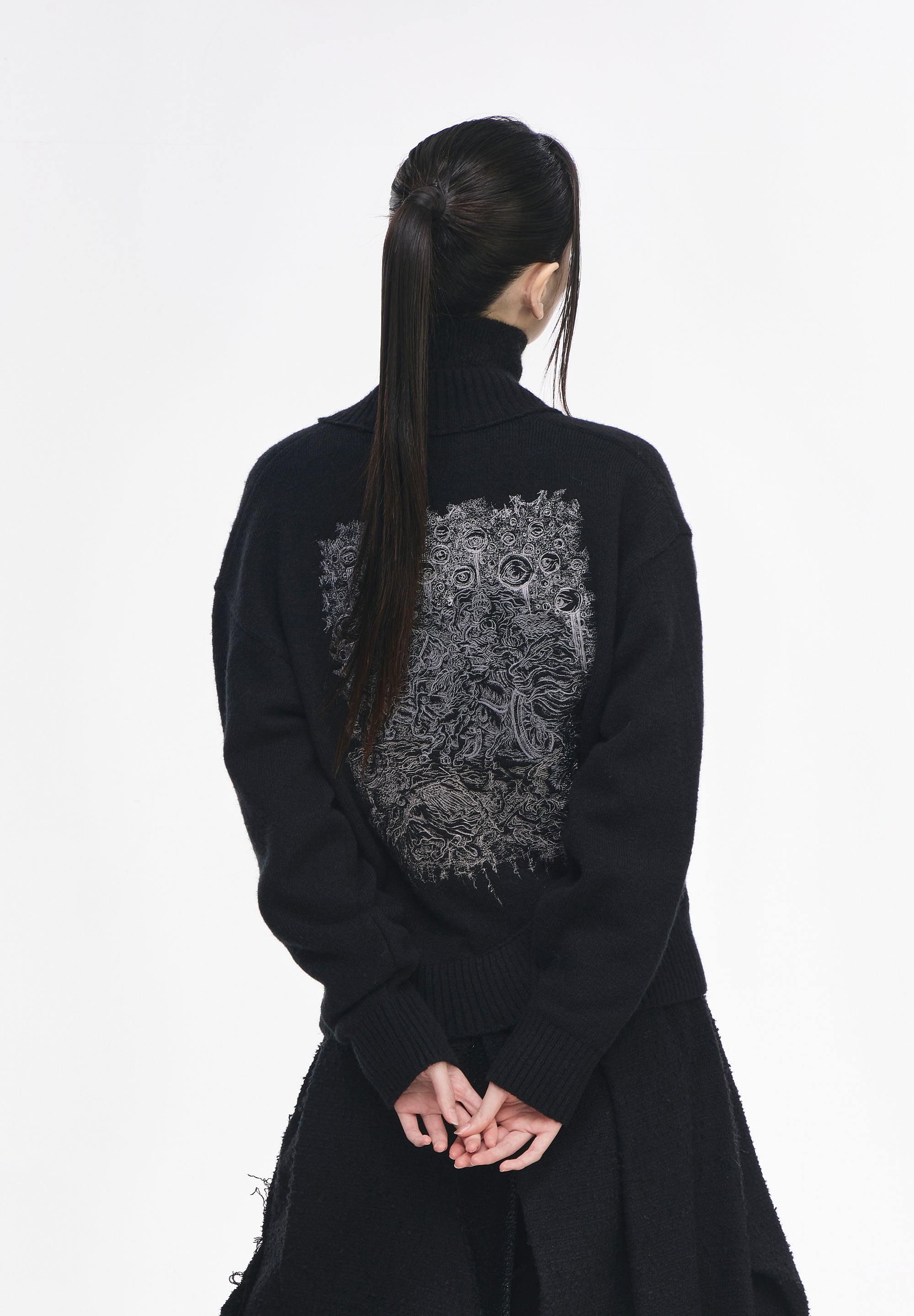 CHARIOT CROSS CARDIGAN