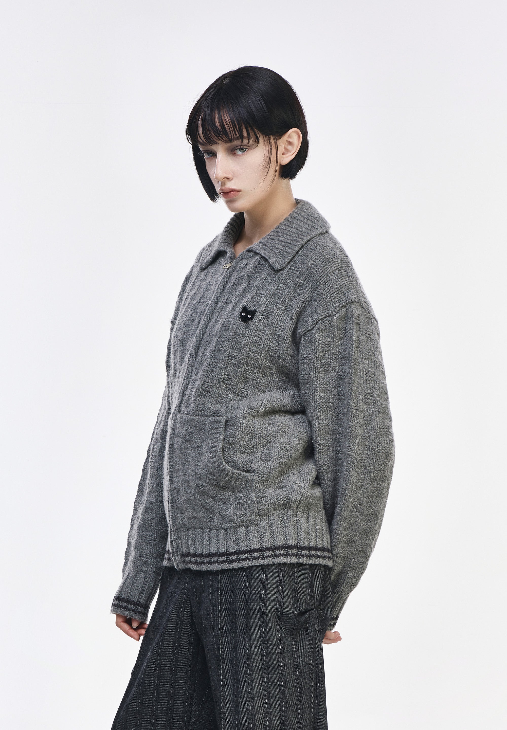 HIGH NECK RIBBED KNIT ZIP UP