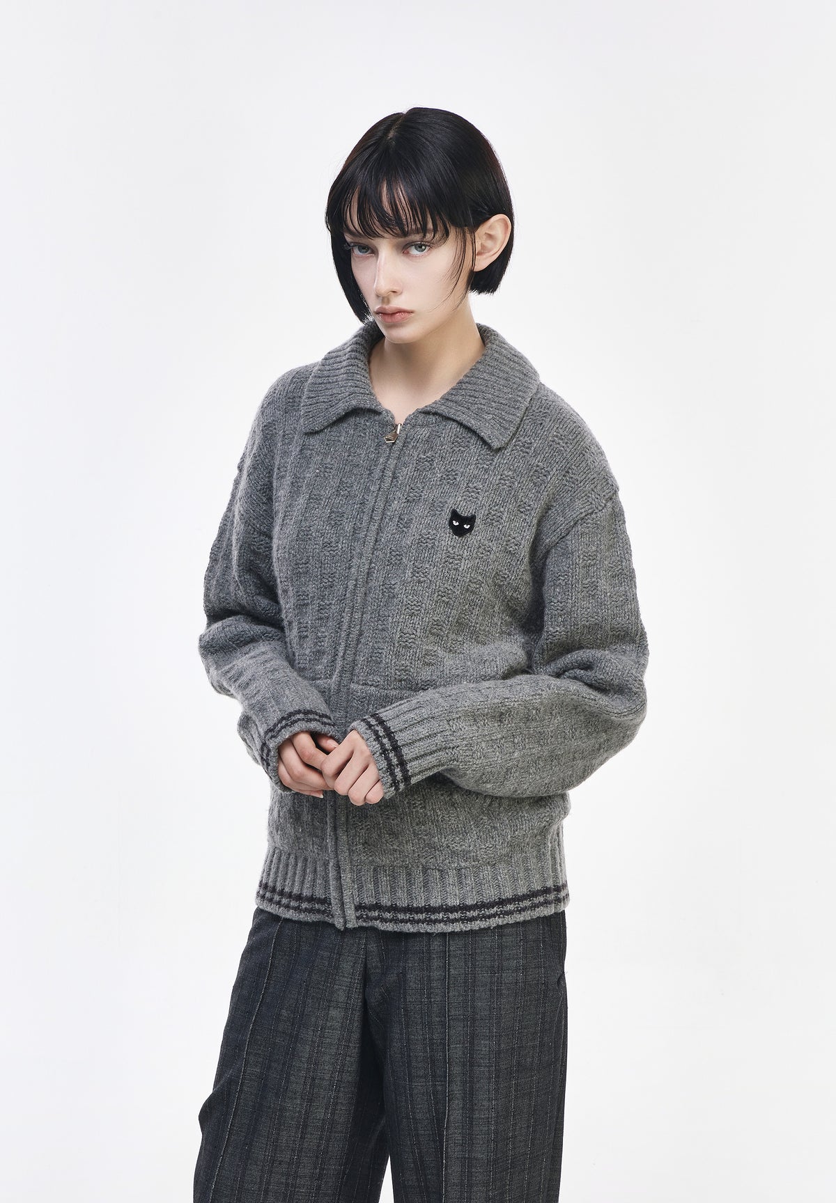 ZZERO COLLARED NECK RIBBED KNIT ZIP UP