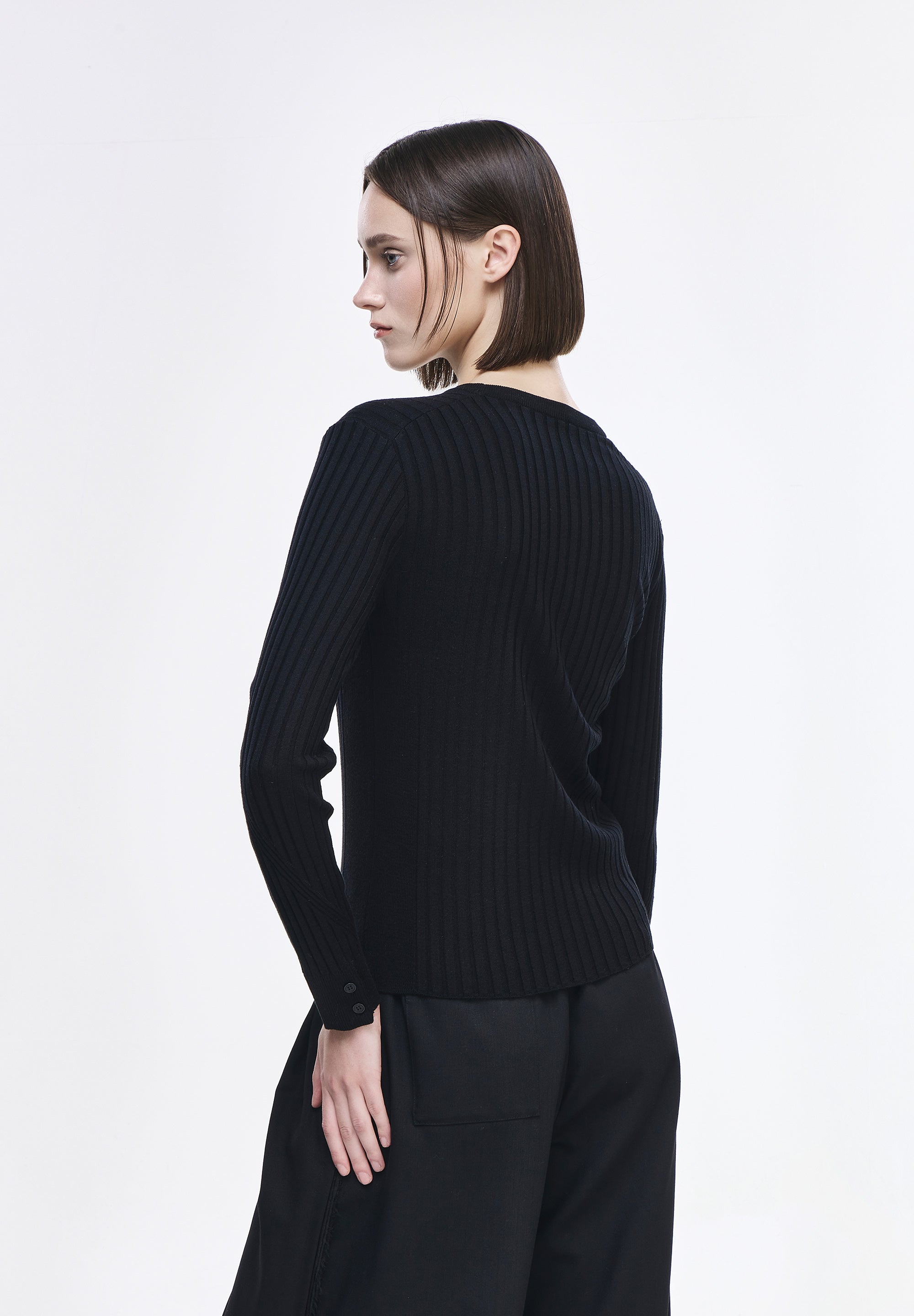 PANTHER RIBBED ROUND NECK KNIT