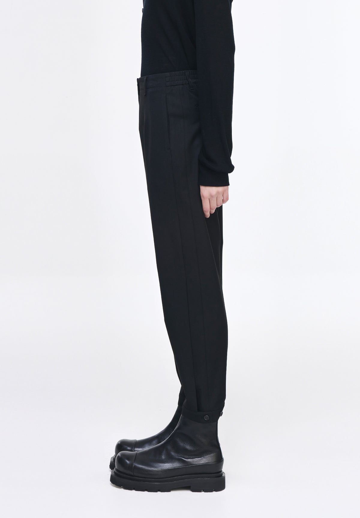 CONTOUR CARROT PANTS