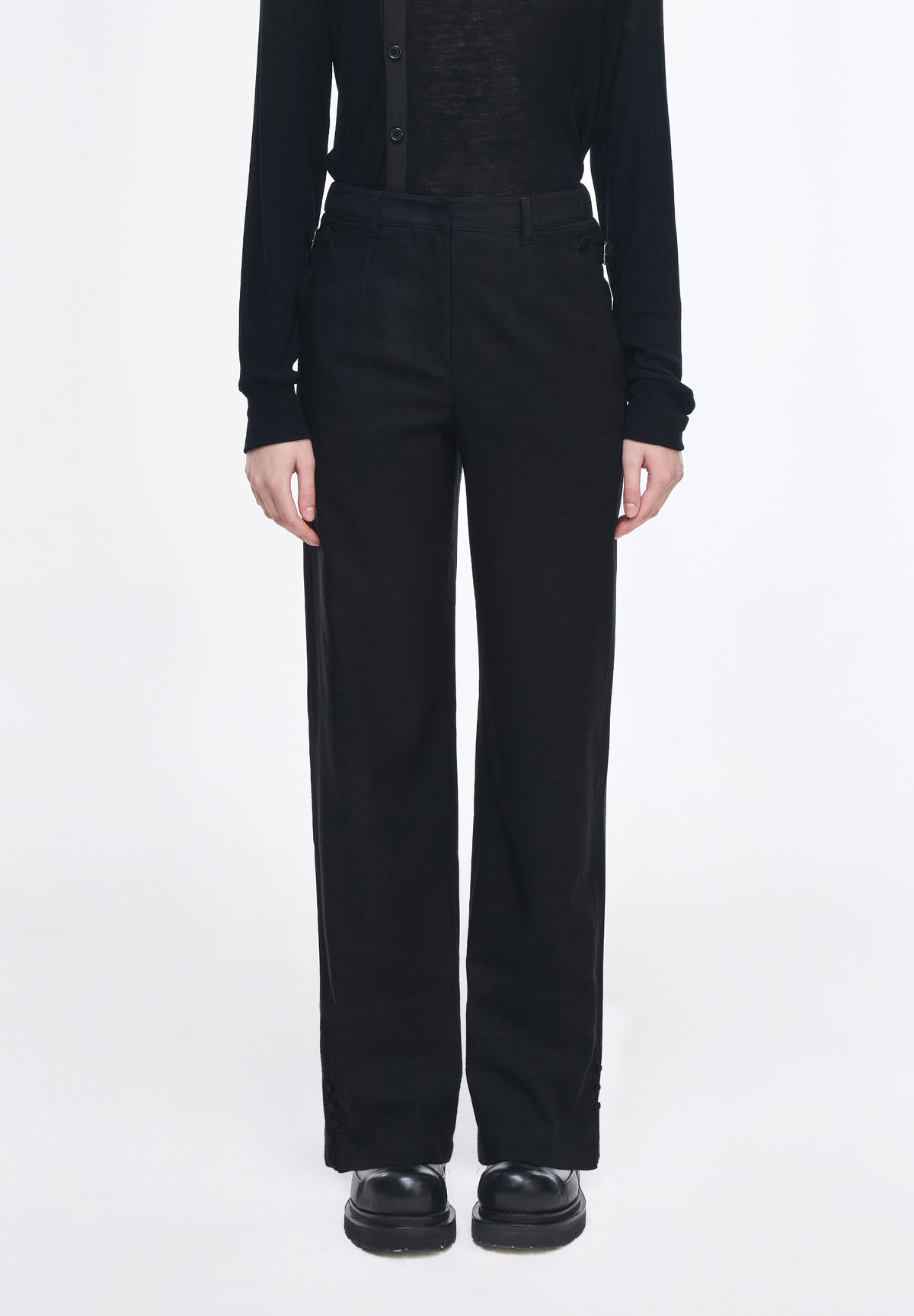 SEMI WIDE SLIT PANTS