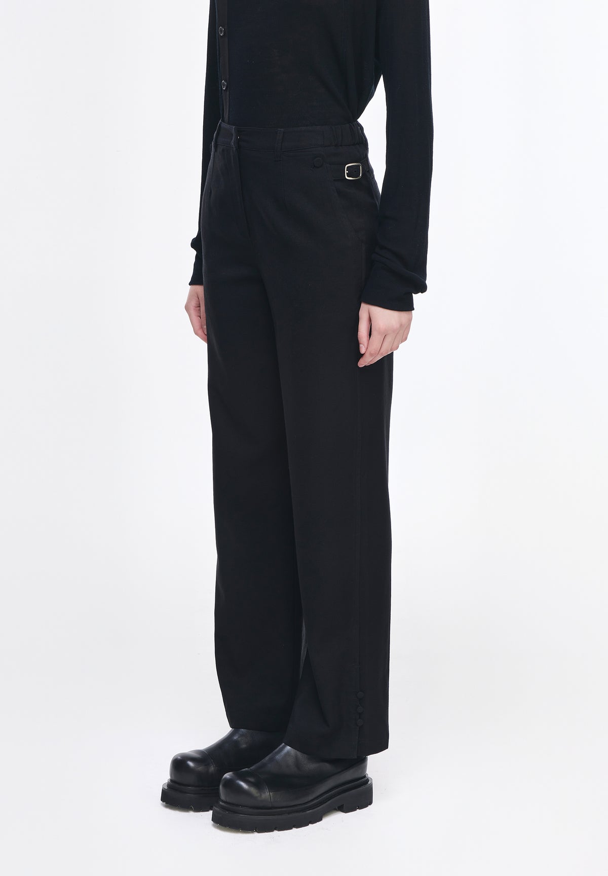 SEMI WIDE SLIT PANTS