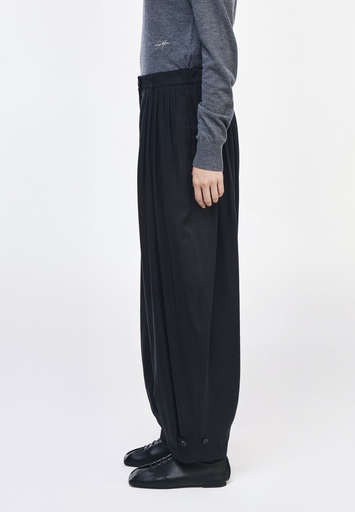 MULTI PLEATS BALLOON PANTS