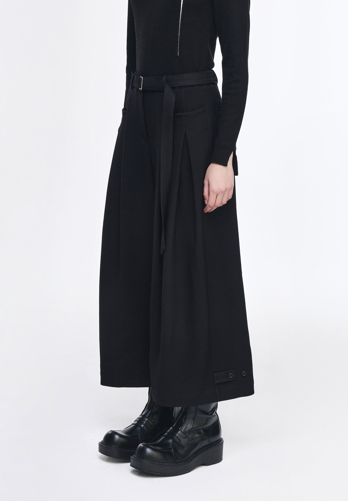 CROSS TUCK CROP WIDE PANTS