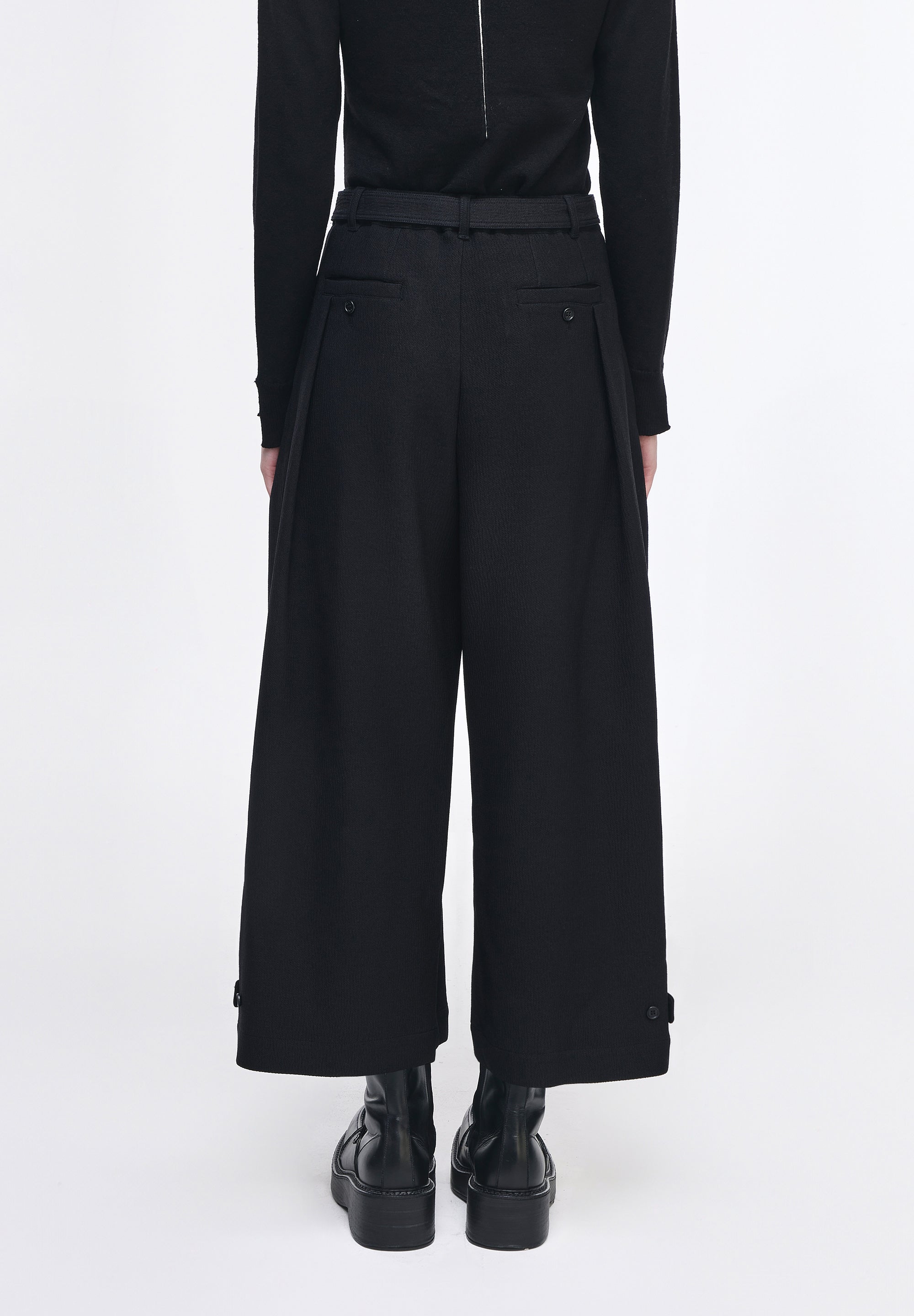 CROSS TUCK CROP WIDE PANTS