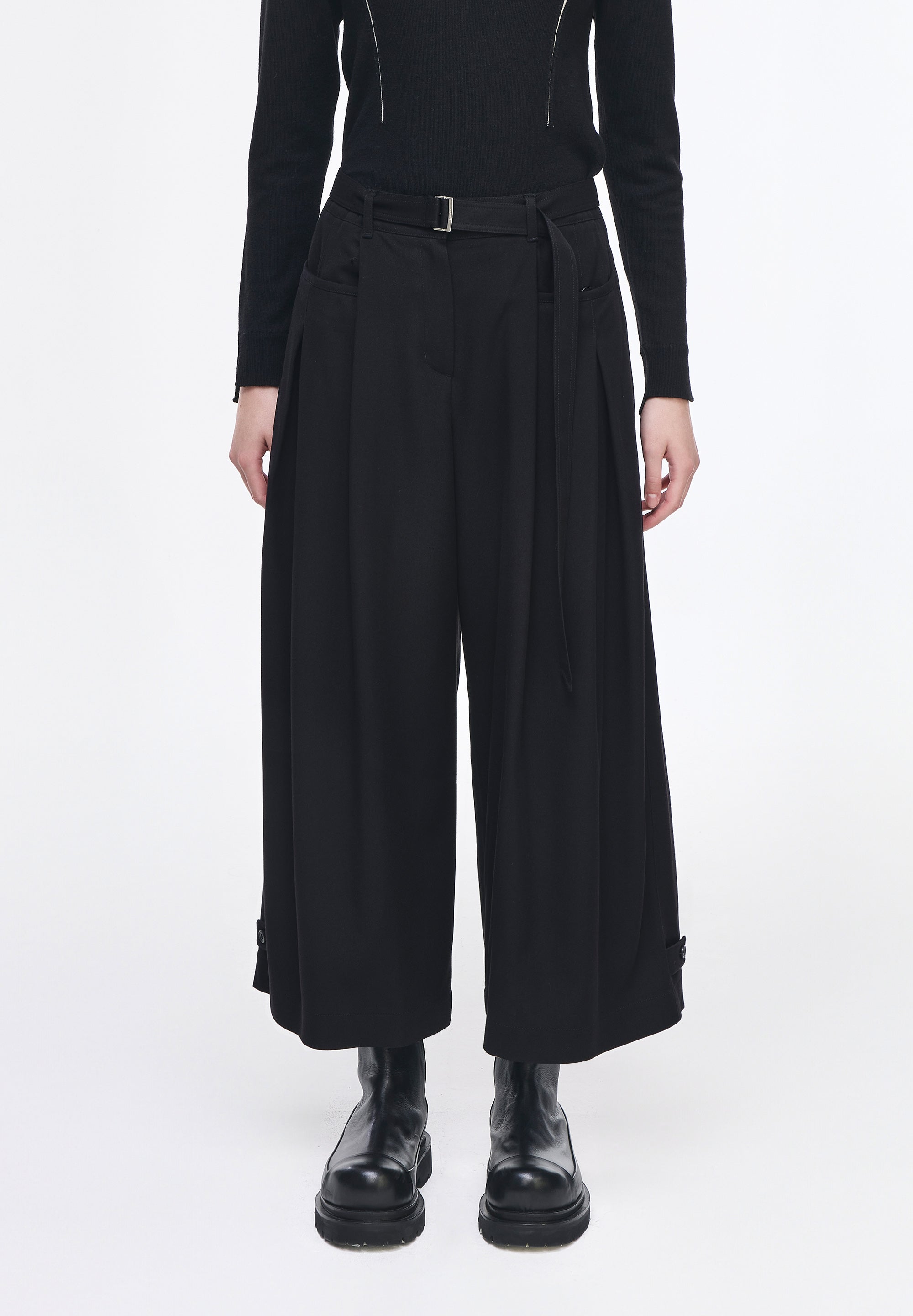 CROSS TUCK CROP WIDE PANTS