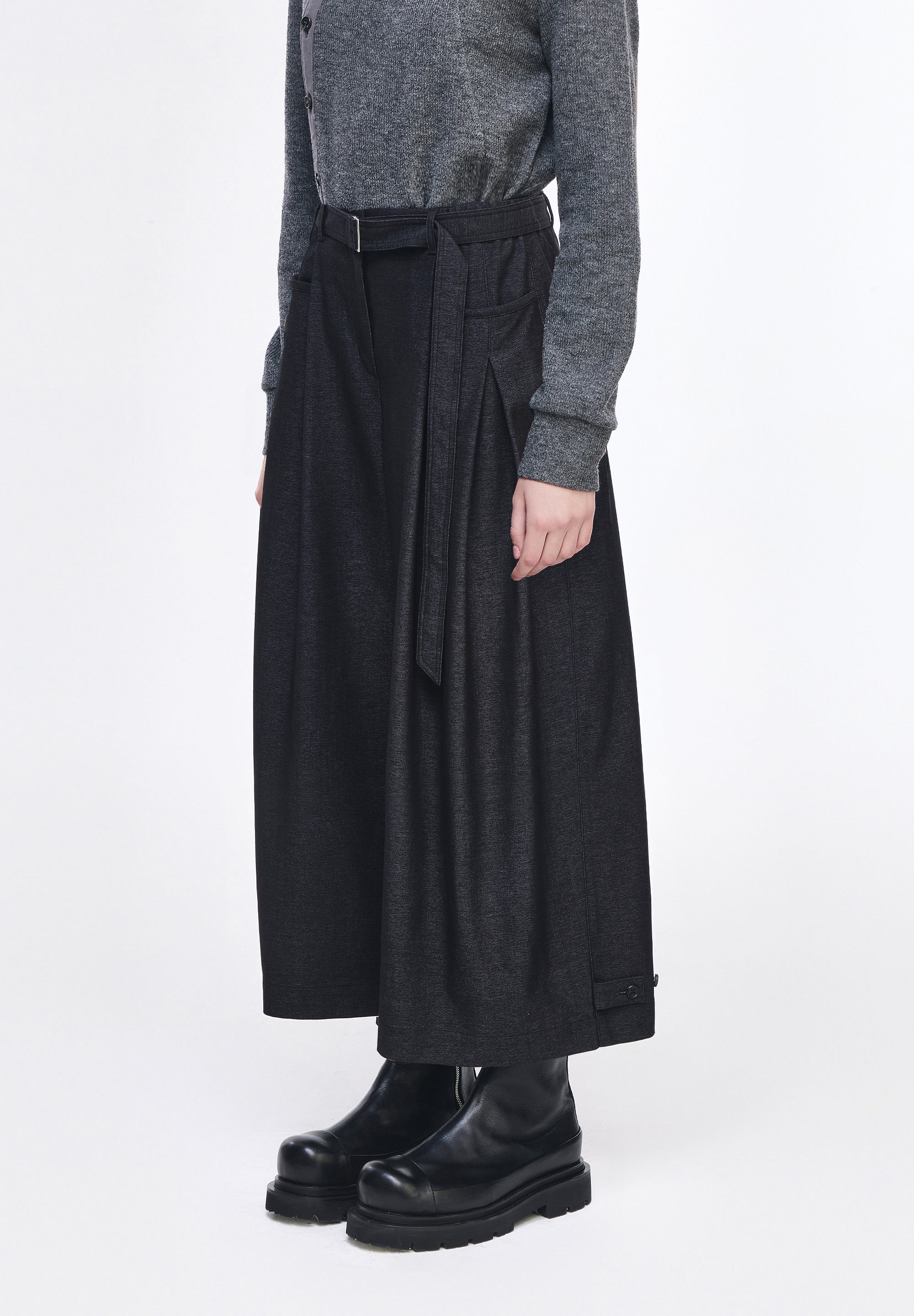 CROSS TUCK CROP WIDE PANTS