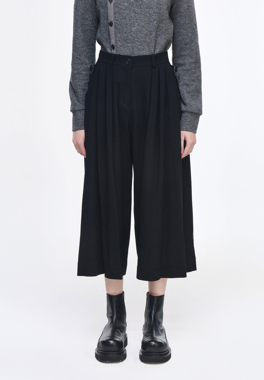 MULTI PLEATS CROP WIDE PANTS