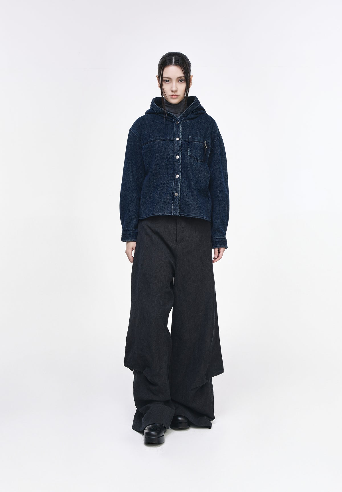 REVERIE DUMBO DENIM HOOD SHIRT