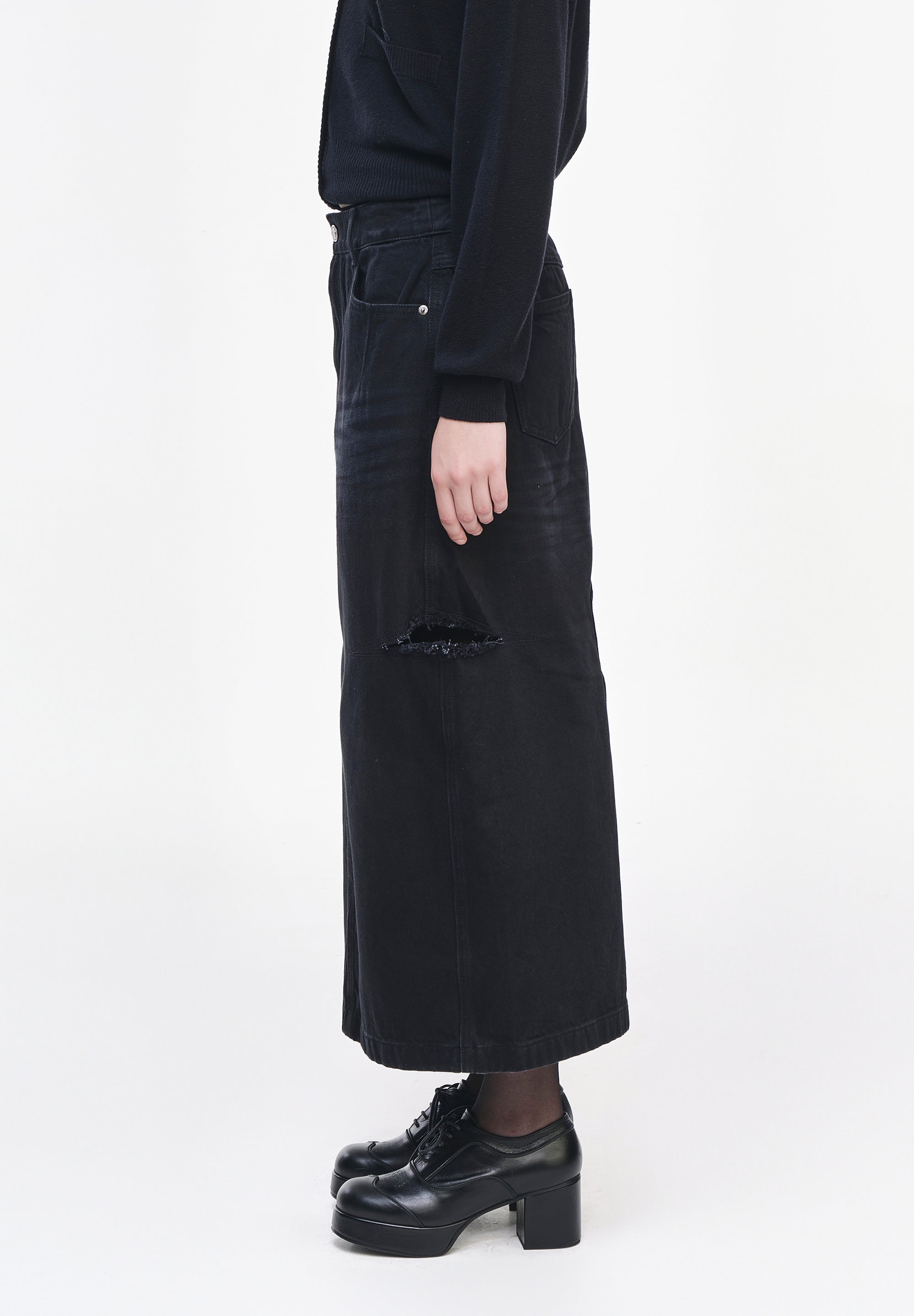 ASYMMETRIC SLIT DENIM SKIRT