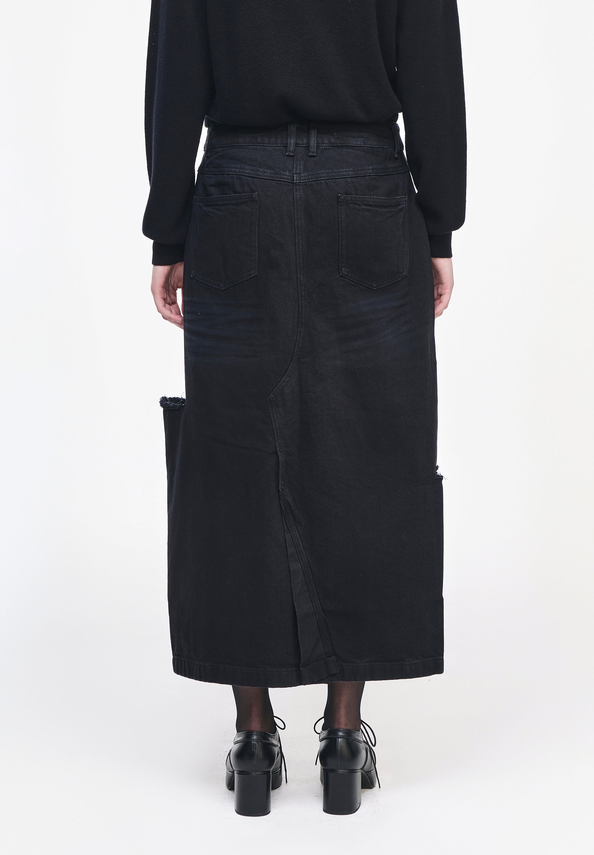 ASYMMETRIC SLIT DENIM SKIRT