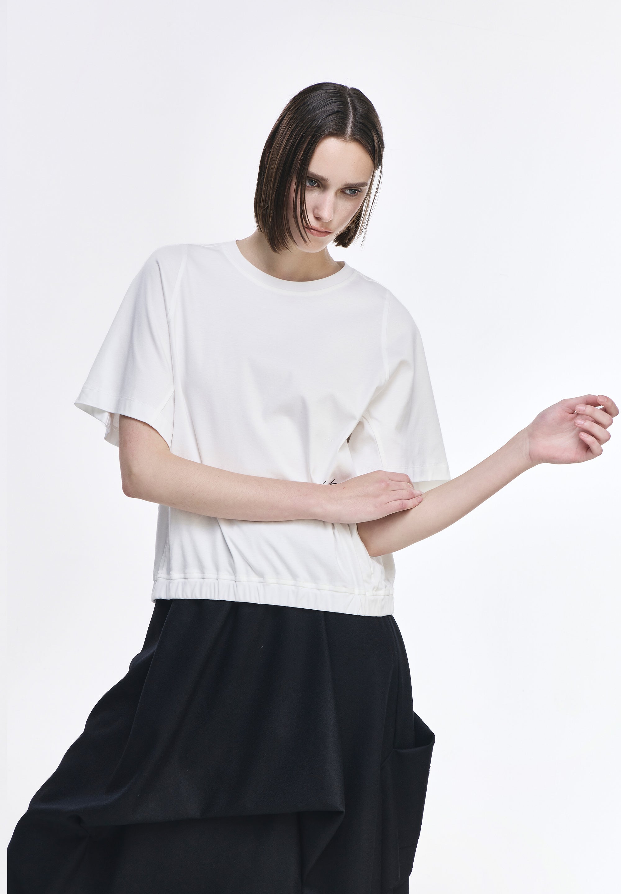 ONDINE EMBROIDERED STRING T SHIRT
