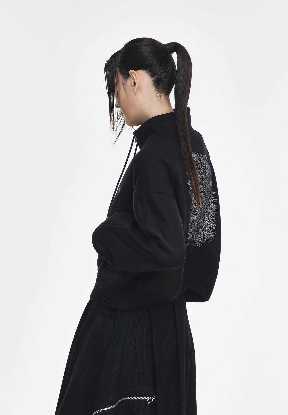 CRESCENT CROSS RIB HIGH NECK