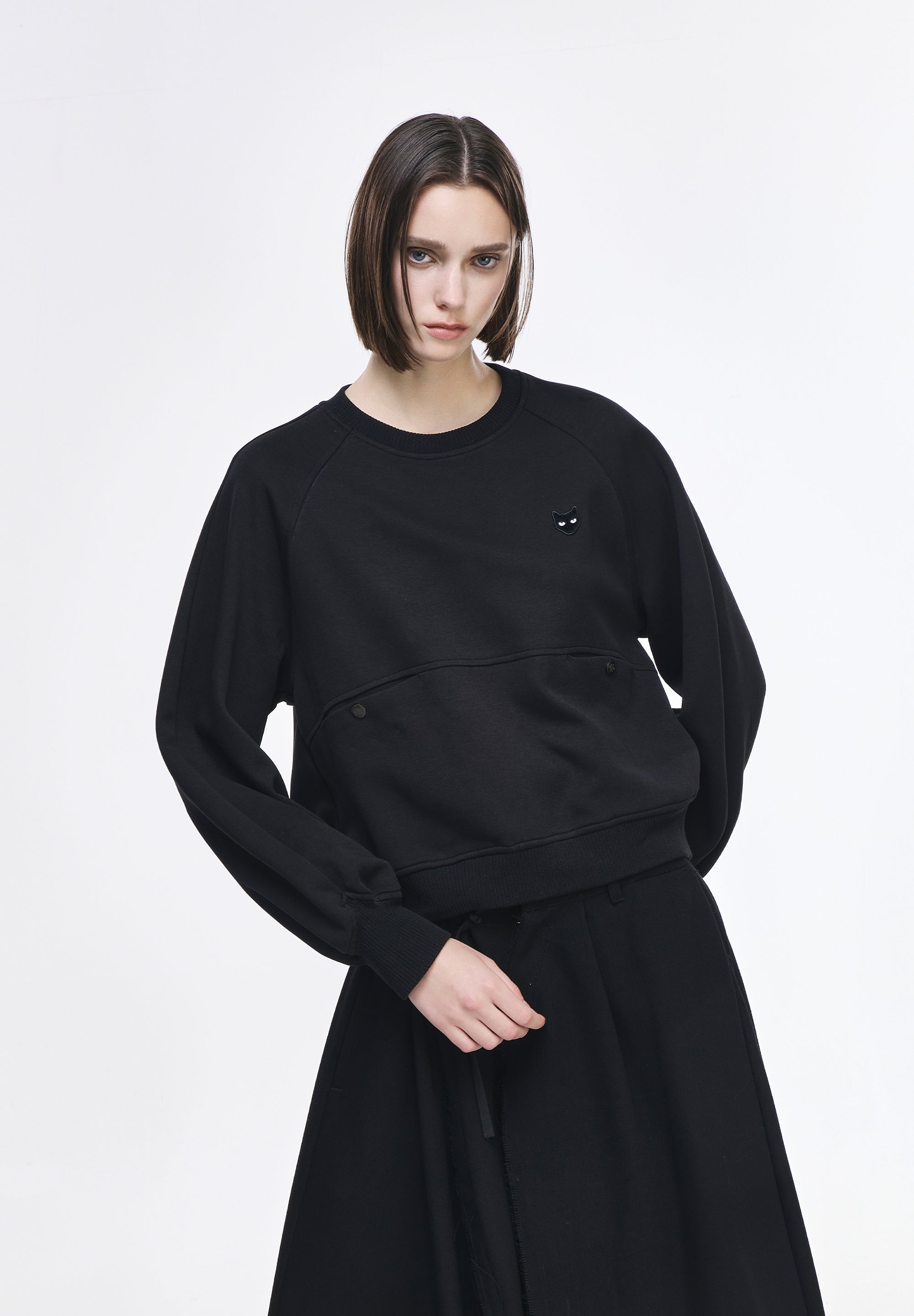CURVED PANTHER SWEATSHIRT