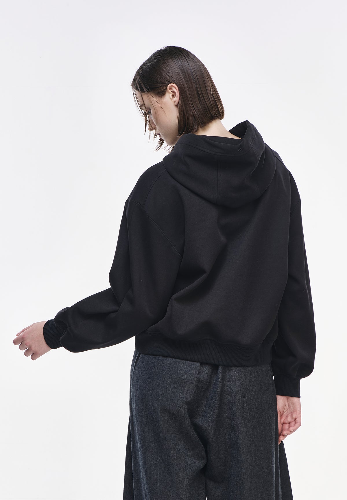 CURVED PANTHER HOOD