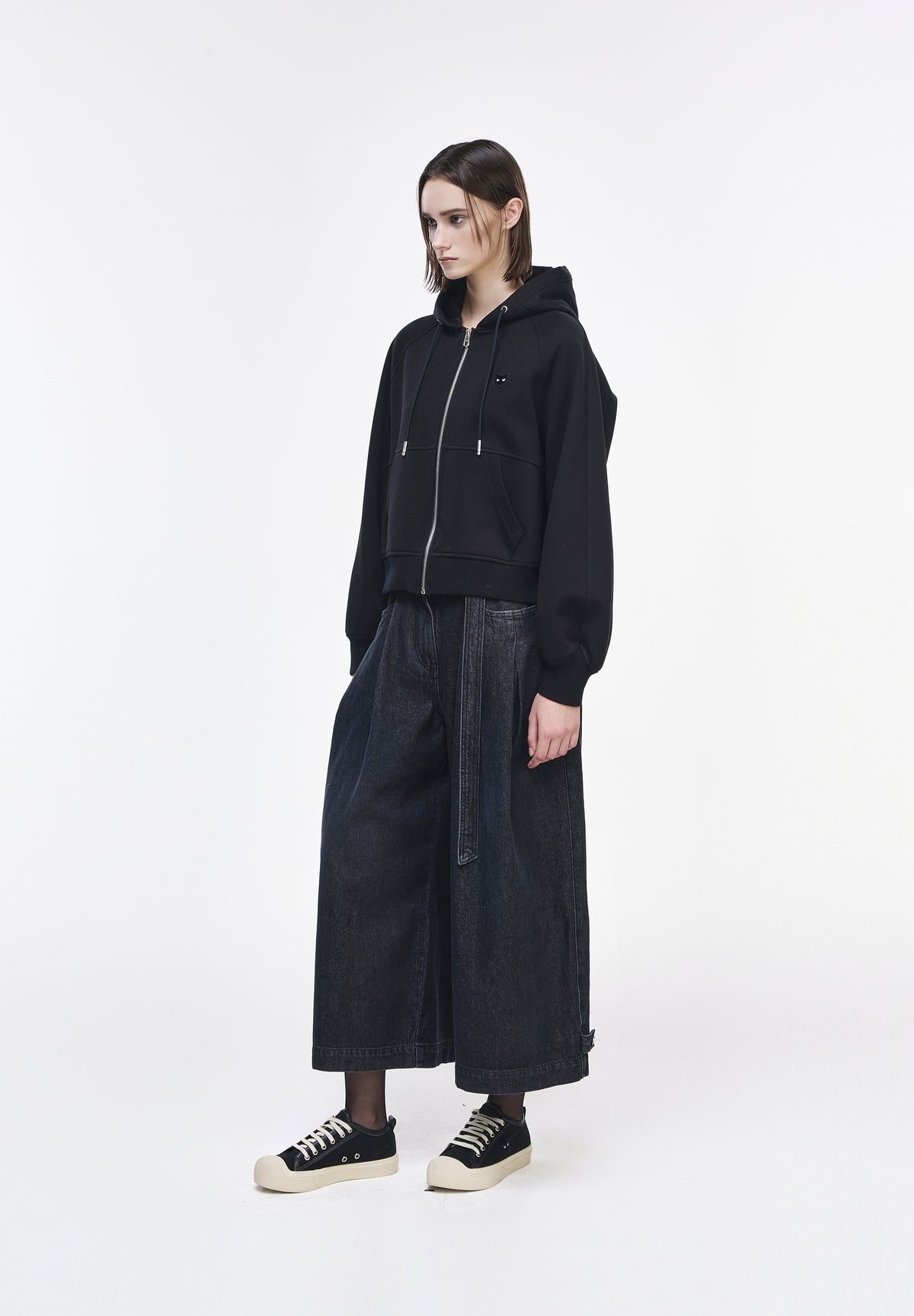 CURVED PANTHER HOOD ZIP UP