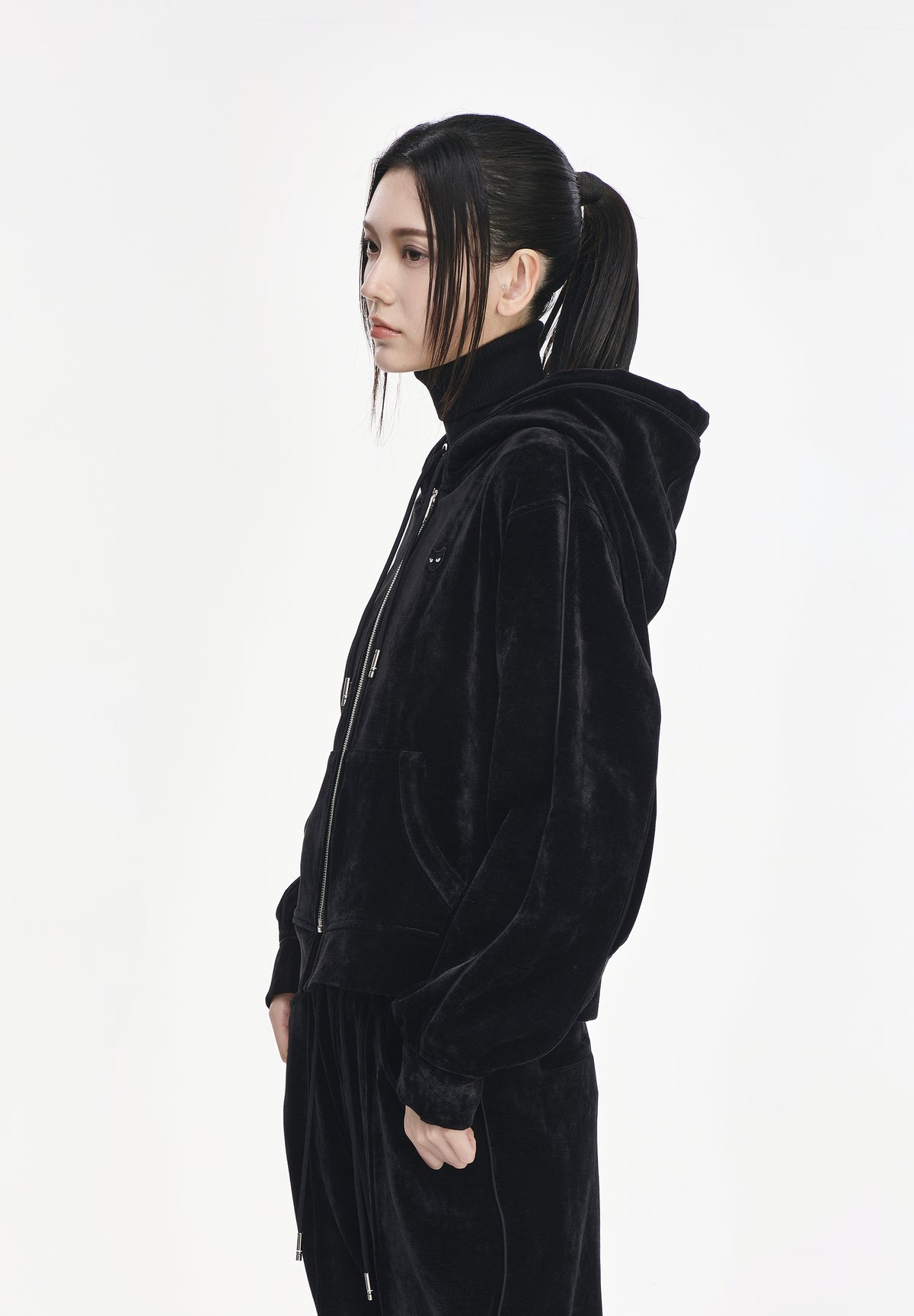 ZZERO VELVET PANTHER HOOD ZIP UP