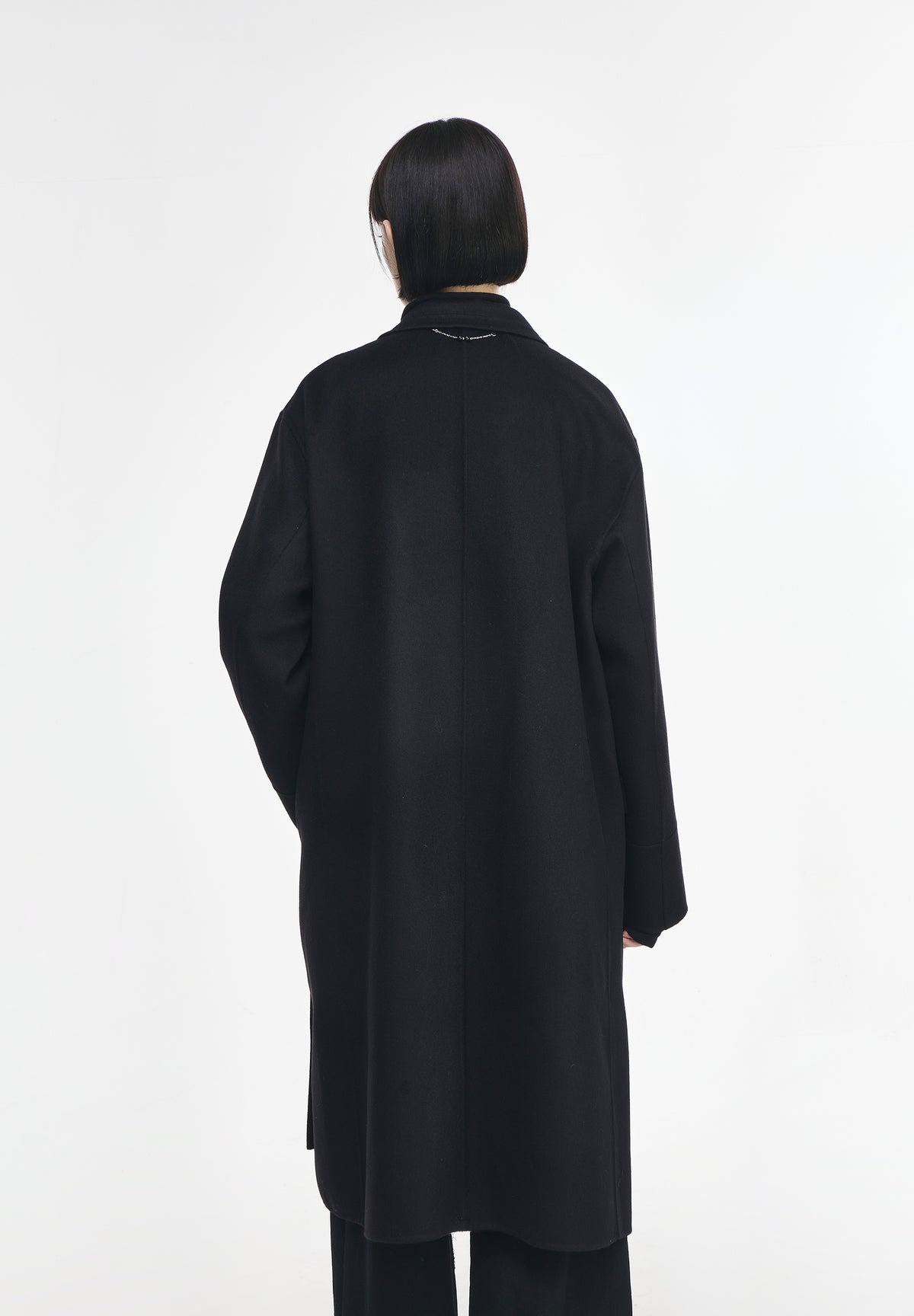 FLUTE TWO BUTTON HANDMADE COAT