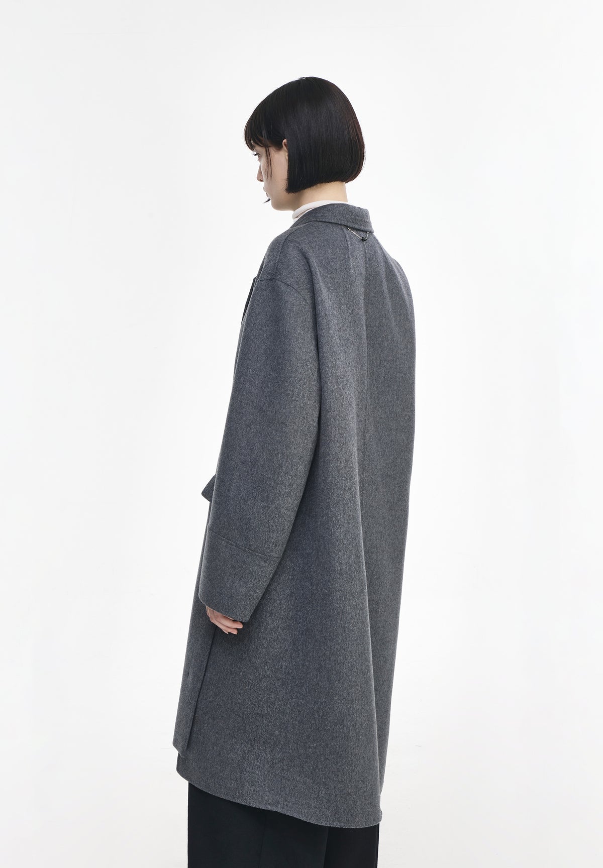 FLUTE TWO BUTTON HANDMADE COAT