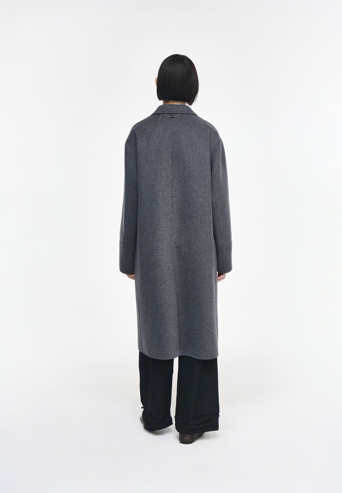FLUTE TWO BUTTON HANDMADE COAT